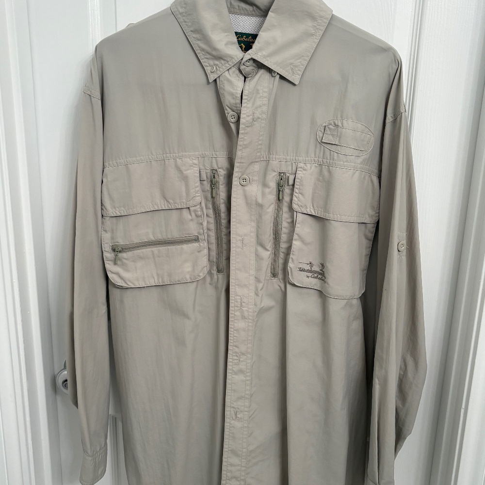 Cabella's XL fishing shirt. Like new!